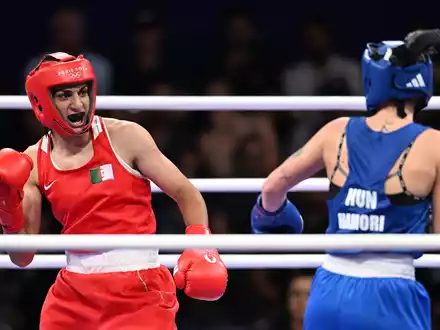 Imane Khelif hat bei Olympia in Paris schon eine Medaille sicher. - Foto: Sina Schuldt/dpa