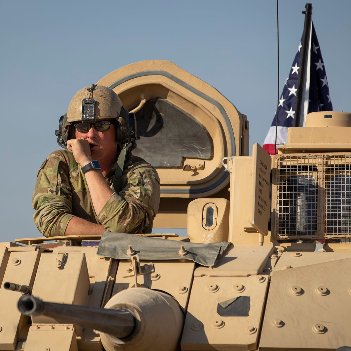 US-Stützpunkte in Syrien könnten ebenfalls zu Zielen der vom Iran angedrohten Vergeltung werden. (Archivbild) - Foto: Darko Bandic/AP/dpa