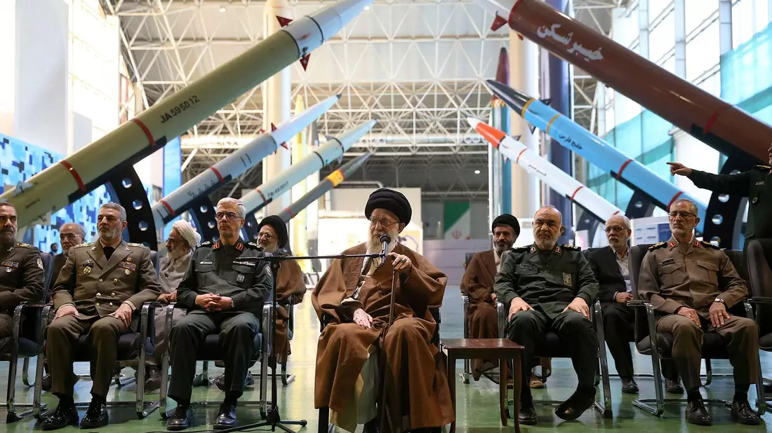 Der Iran hat Israel mit massiver Vergeltung für die gezielte Tötung des Hamas-Auslandschefs Ismail Hanija in Teheran gedroht.  - Bild: -/AP/dpa