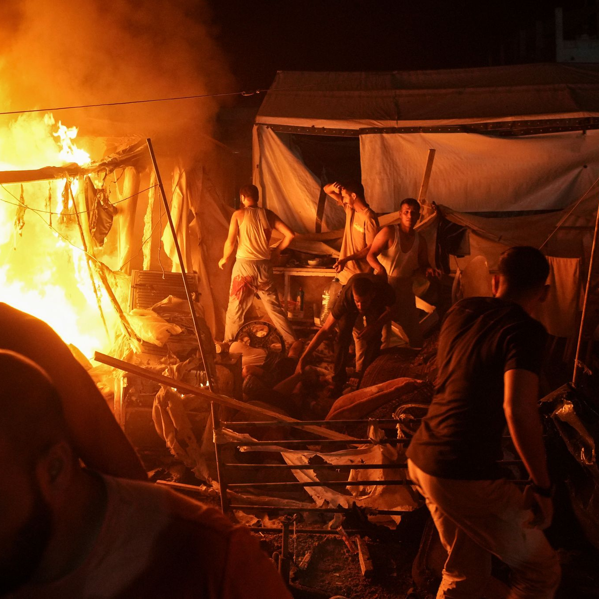 Seit Tagen flüchten Menschen aus der Stadt Gaza. (Archivbild) - Foto: Abdel Kareem Hana/AP/dpa