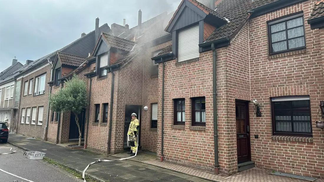 FF Goch: Gebäude nach Trocknerbrand unbewohnbar - Bild: presseportal.de