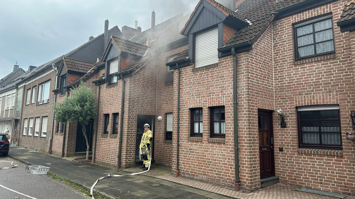 FF Goch: Gebäude nach Trocknerbrand unbewohnbar - Foto: presseportal.de