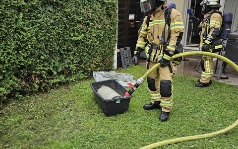 FW Menden: Brennender Gasgrill sorgt für Feuerwehreinsatz - Foto: presseportal.de