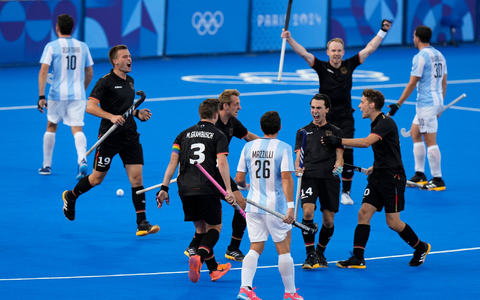 Das Spiel war von Anfang an umkämpft. - Foto: Aijaz Rahi/AP