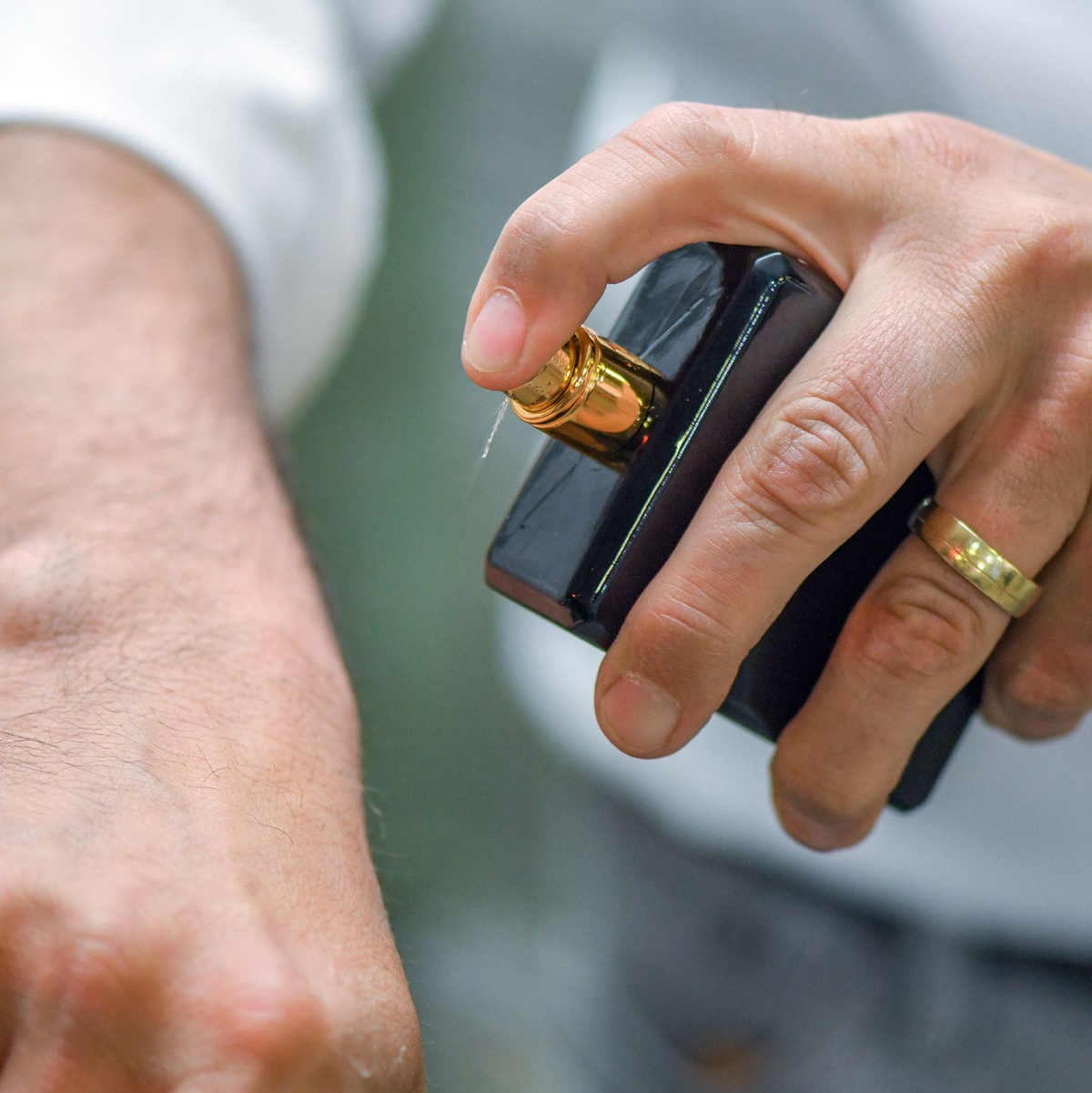 Parfüm zählt zu den häufigsten Produktkategorien bei sichergestellten Fälschungen. - Foto: Patrick Pleul/dpa-Zentralbild/ZB