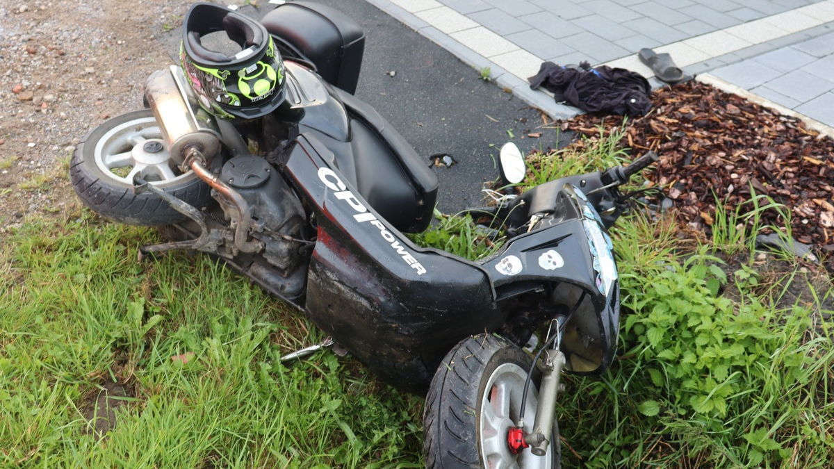 POL-HF: Zusammenstoß im Einmündungsbereich - Verursacherin setzt Fahrt fort - Foto: presseportal.de