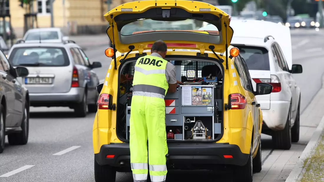Helfer in der Not: Der ADAC wächst weiter - Bild: Ralf Hirschberger/ZB/dpa