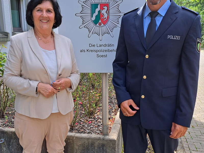 POL-SO: Landrätin Eva Irrgang begrüßt neuen Leiter der Direktion Gefahrenabwehr/Einsatz - Foto: presseportal.de