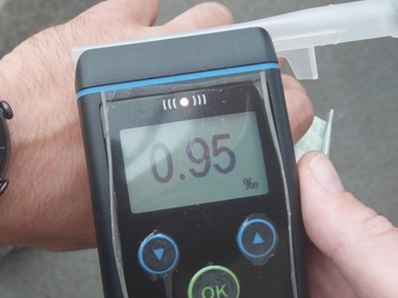 BPOL-FL: Handewitt - Alkoholisierter Autofahrer versucht zu Tanken; Cannabis dabei - Foto: presseportal.de