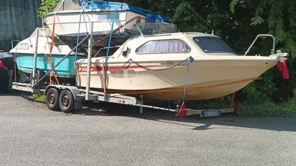 POL-MI: Fahrer eines Bootstransports muss abladen - Foto: presseportal.de