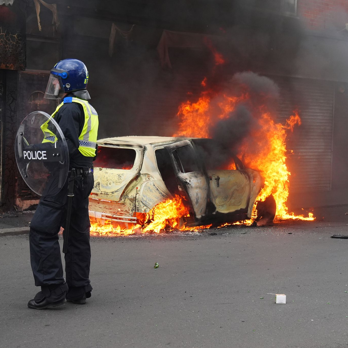 Die Randalierer richteten schwere Schäden an. (Archivbild) - Foto: Owen Humphreys/PA Wire/dpa