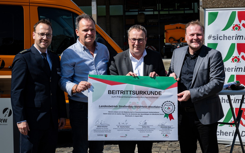 Straßen.NRW tritt dem Präventionsnetzwerk #sicherimDienst bei - NRW-Verkehrsminister Oliver Krischer zeigt Unterstützung für mehr Sicherheit - Foto: presseportal.de