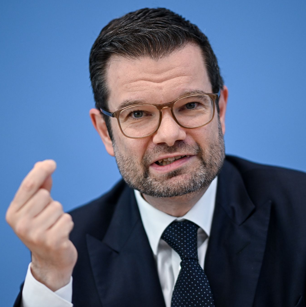 Bundesjustizminister Marco Buschmann (FDP) hätte einen Entwurf für die geplante Reform des Strafgesetzbuchs gerne schon früher vorgelegt. Doch in der Ampel-Koalition gibt es dazu noch Abstimmungsbedarf. (Archivbild) - Foto: Britta Pedersen/dpa