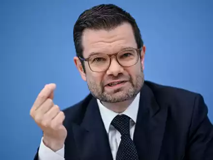 Bundesjustizminister Marco Buschmann (FDP) will die Digitalisierung von Justiz und Verwaltung mit vorantreiben. (Archivfoto) - Foto: Britta Pedersen/dpa
