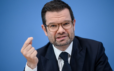 «Es wird keine Befugnisse zum heimlichen Schnüffeln in Wohnungen geben», sagt Justizminister Marco Buschmann. (Archivbild) - Foto: Britta Pedersen/dpa «Es wird keine Befugnisse zum heimlichen Schnüffeln in Wohnungen geben», sagt Justizminister Marco Buschmann. (Archivbild) - Foto: Britta Pedersen/dpa