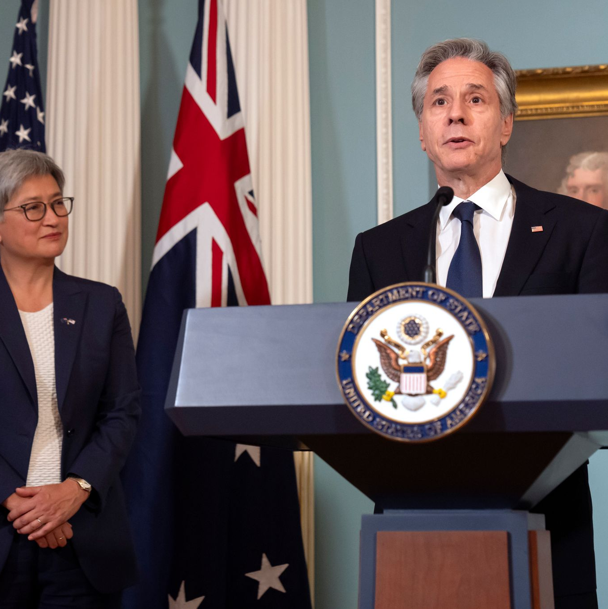 Blinken ruft zur Deeskalation im Nahen Osten auf. - Foto: Mark Schiefelbein/AP