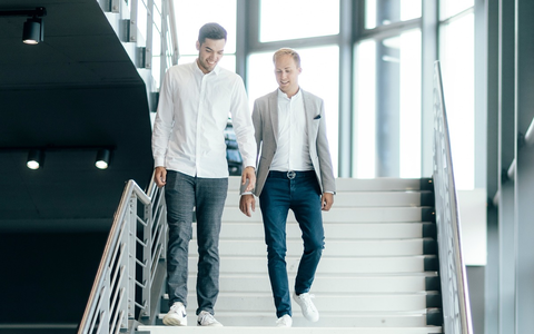 Sinkender Umsatz im Autohaus wegen Fachkräftemangel? Experte verrät, wie die Unternehmen endlich die richtigen Mitarbeiter finden - Foto: presseportal.de