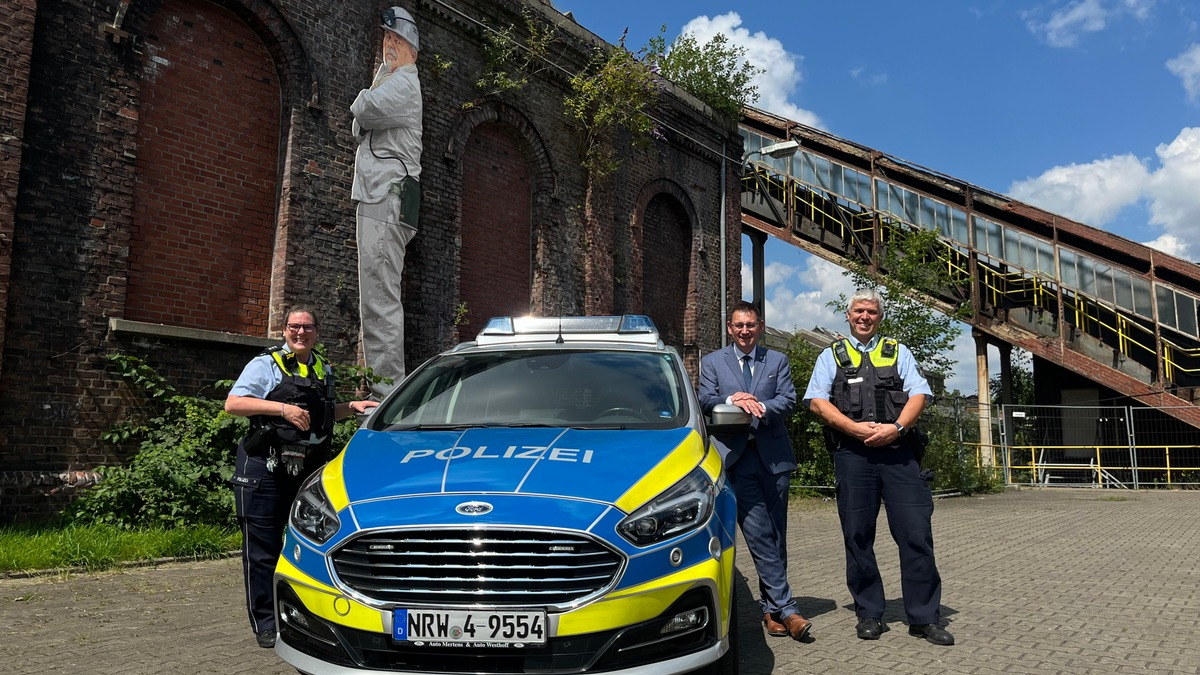 POL-HAM: Pelkum hat Besuch von Polizeipräsident Thomas Kubera - Foto: presseportal.de