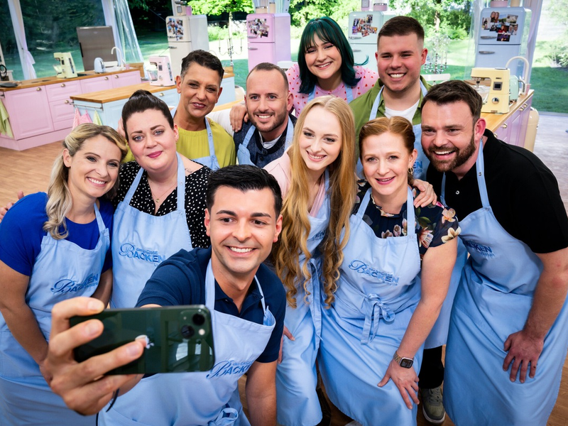 Sandra Lydia Sonja Fabian Samuel Vanessa Anna-Lisa Patrik Sibylle Florian Das große Backen - Foto: Seven.One/Claudius Pflug, presseportal.de
