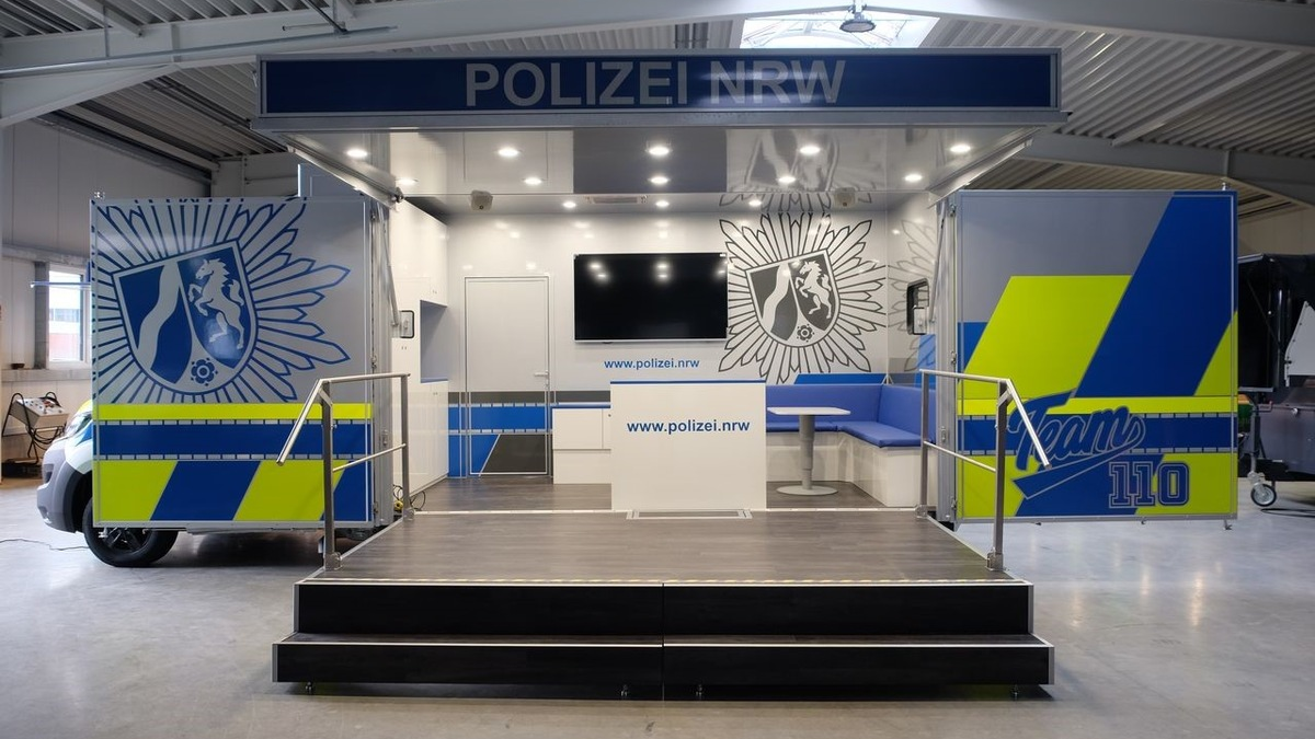 POL-DU: Dellviertel: Die Personalwerber ON TOUR - Komm ins Team 110! - Foto: presseportal.de