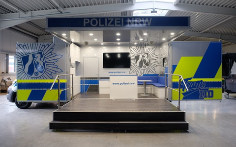 POL-DU: Dellviertel: Die Personalwerber ON TOUR - Komm ins Team 110! - Foto: presseportal.de