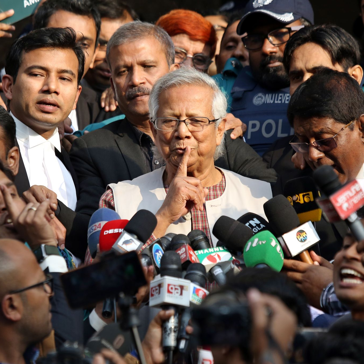 Einem Protestführer zufolge wünschen sich die Demonstranten den Nobelpreisträger Muhammad Yunus als Chef der Übergangsregierung. (Archivbild) - Foto: Habibur Rahman/ZUMA Press Wire/dpa