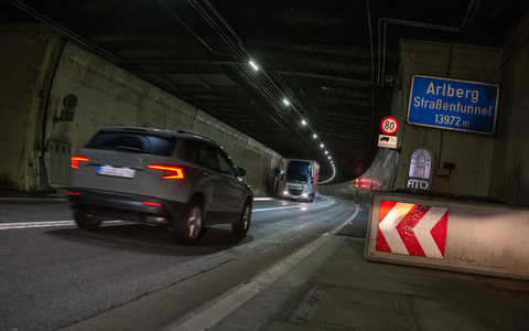 Der Arlbergtunnel soll pünktlich zur Wintersaison wieder eröffnet werden. - Foto: Zeitungsfoto.At/Liebl Daniel/apa/dpa