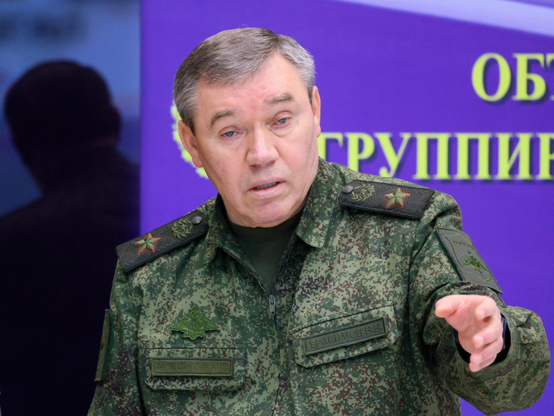 Moskaus Generalstabschef Waleri Gerassimow hat angekündigt, alle ukrainischen Kämpfer im russischen Gebiet Kursk auszulöschen. (Archivbild) - Foto: Gavriil Grigorov/Pool Sputnik Kremlin/AP/dpa