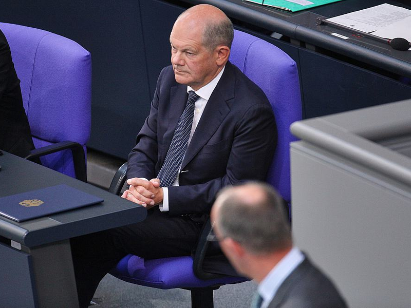 Scholz und Merz (Archiv) - Foto: über dts Nachrichtenagentur