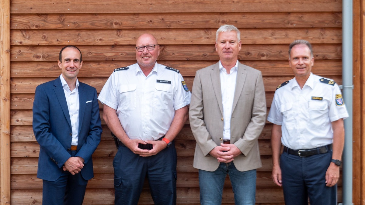 POL-WE: + Ralph Gerlach neuer Leiter der Polizeistation Bad Vilbel + - Foto: presseportal.de