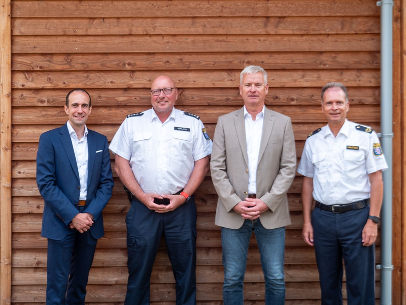 POL-WE: + Ralph Gerlach neuer Leiter der Polizeistation Bad Vilbel + - Foto: presseportal.de