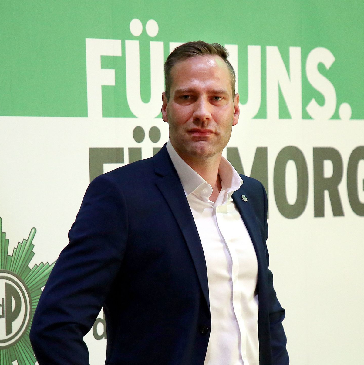 Der Bundesvorsitzende der Gewerkschaft der Polizei hat Ideen, wie man Menschen zur Abgabe von Messern bewegen könnte. (Archivfoto) - Foto: Wolfgang Kumm/dpa