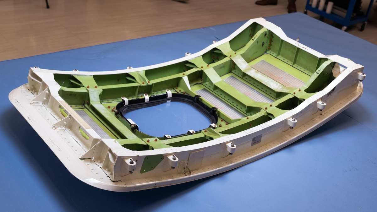 Nach ersten Erkenntnissen der US-Unfallermittlungsbehörde NTSB fehlten bei dem Rumpfteil mehrere Befstigungselemente. (Archivbild) - Foto: Manuel Balce Ceneta/AP/dpa