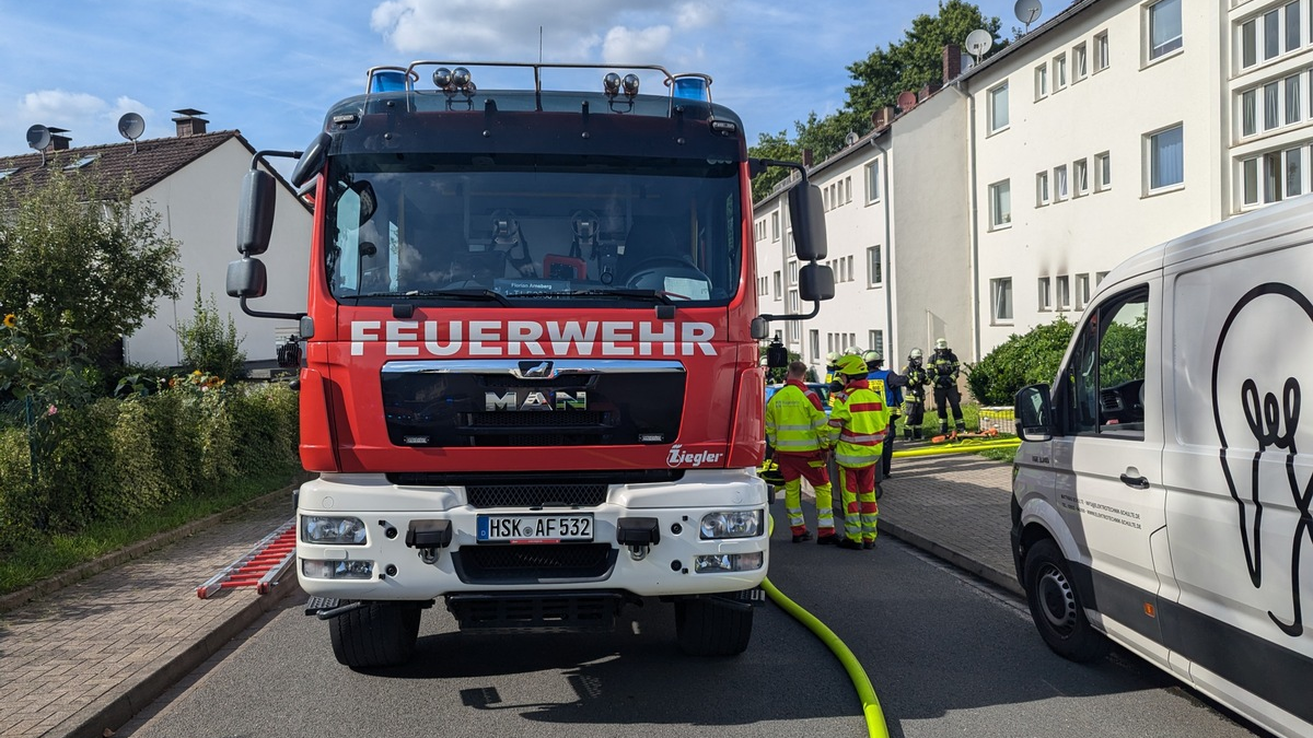 FW-AR: Bestätigter Küchenbrand in Mehrfamilienhaus - Foto: presseportal.de