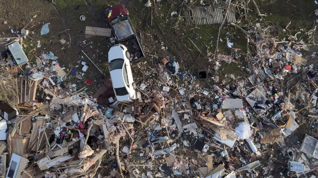 Tornados und Hagel vor allem in den USA haben die Schäden in die Höhe getrieben. (Archivbild) - Bild: Julio Cortez/AP/dpa