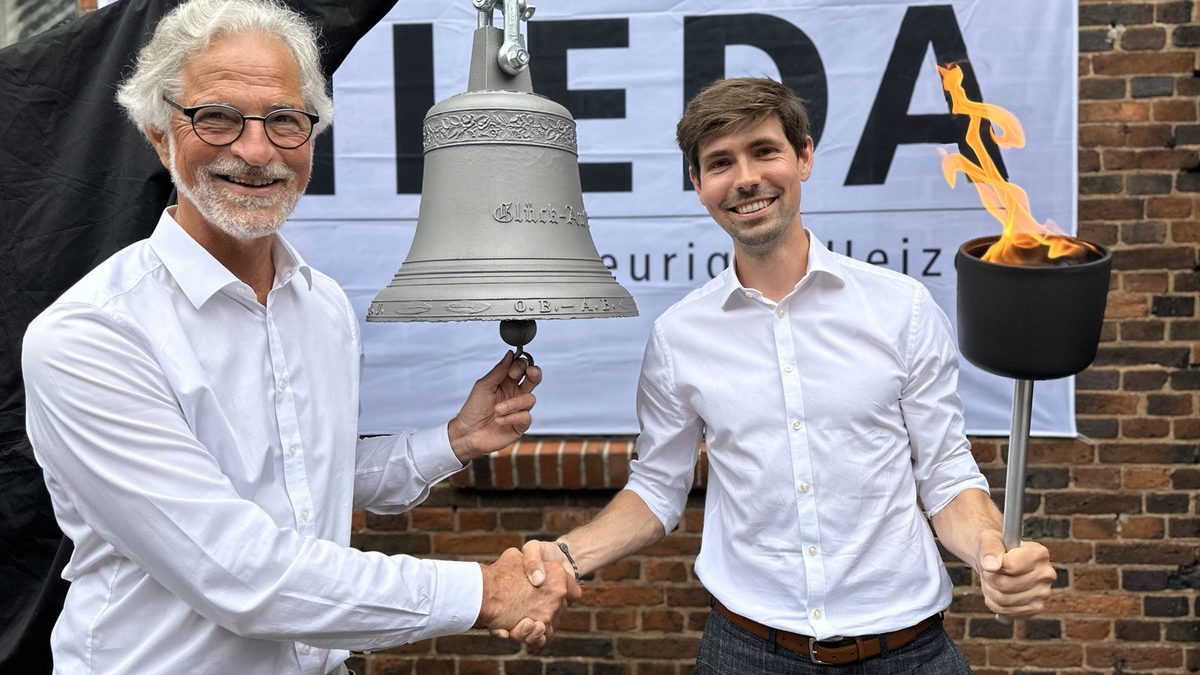 Staffelübergabe bei LEDA: Auf Folkmar Ukena folgt Fynn-Willem Lohe - Foto: presseportal.de