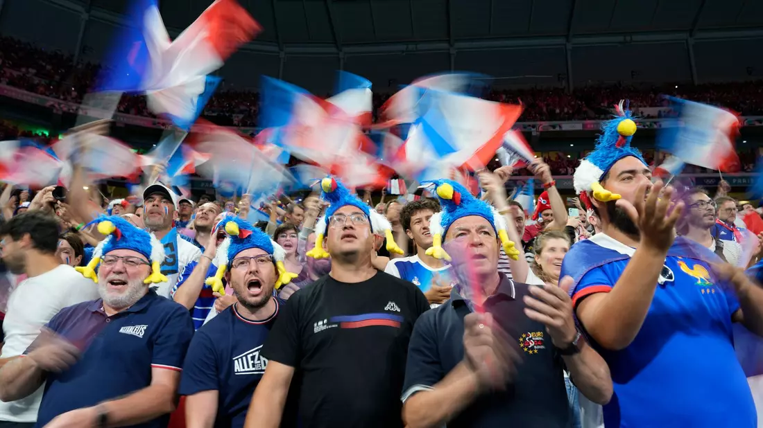 Die deutschen Handballer wollen ins Finale der Olympischen Spiele.  - Bild: Aaron Favila/AP/dpa