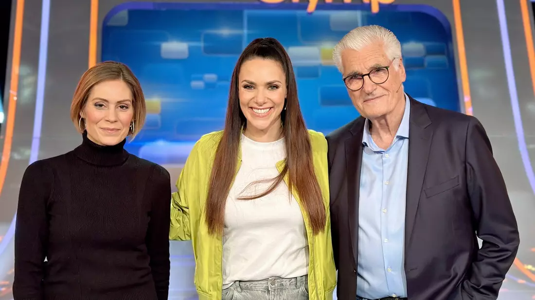 Team Liebe gegen den Quizduell-Olymp: Sky du Mont und Julia Schütze bei Esther Sedlaczek / Quizduell-Olymp am Freitag, 9. August., 18:50 Uhr im Ersten - Bild: presseportal.de