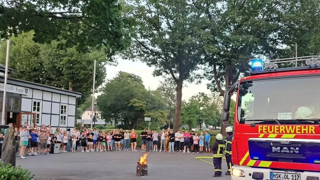 FF Olsberg: Löschzug Bigge-Olsberg bei Wetten dass... light - Bild: presseportal.de