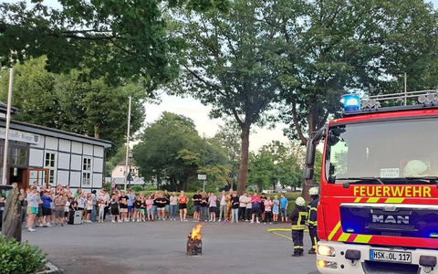 FF Olsberg: Löschzug Bigge-Olsberg bei Wetten dass... light - Foto: presseportal.de