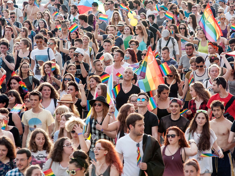 Bulgarien verbietet nicht-heterosexuelle Botschaften und Themen wie  geschlechtliche Selbstbestimmung in Schulen. - Foto: picture alliance / dpa