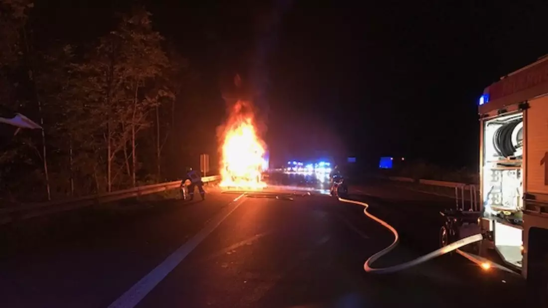 FW-BOT: LKW Brand BAB2 FR Hannover - Bild: presseportal.de