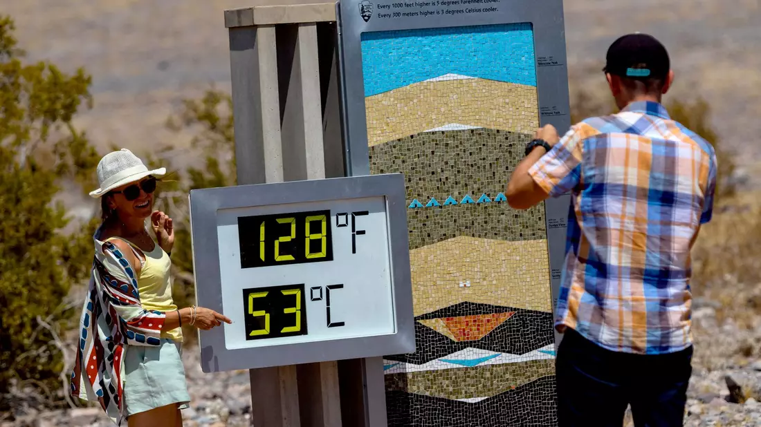 Auch im Death Valley in den USA wurden im Juli wahnsinnig hohe Werte gemessen. (Archivbild) - Bild: Ty ONeil/AP