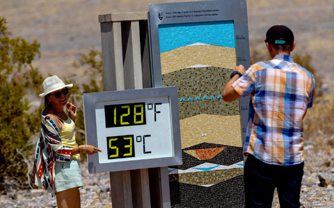 Auch im Death Valley in den USA wurden im Juli wahnsinnig hohe Werte gemessen. (Archivbild) - Foto: Ty ONeil/AP