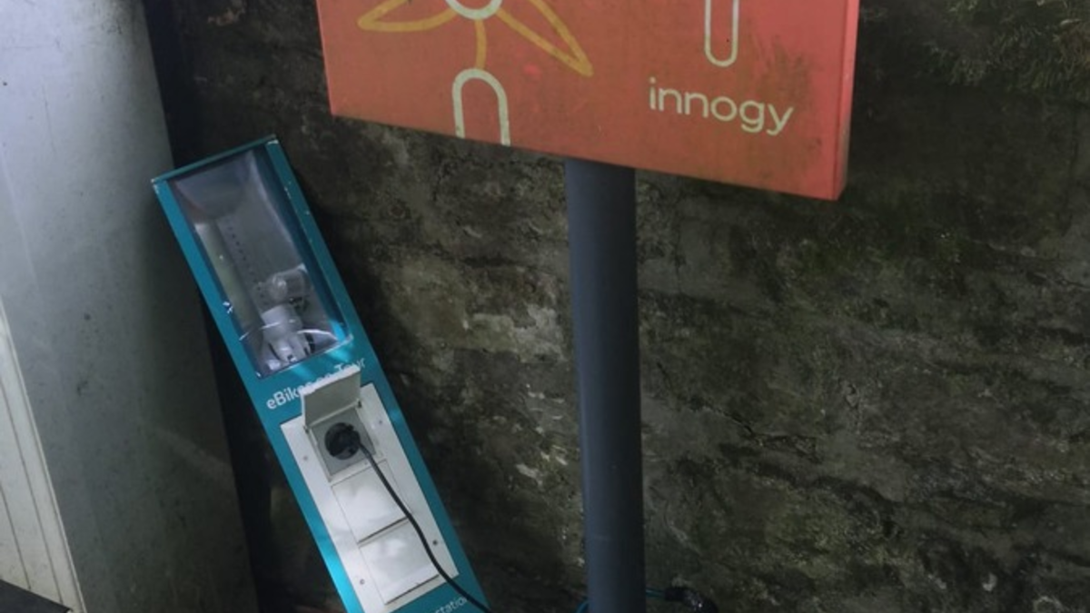 POL-PDKL: Sachbeschädigung, Zeugen gesucht - Foto: presseportal.de