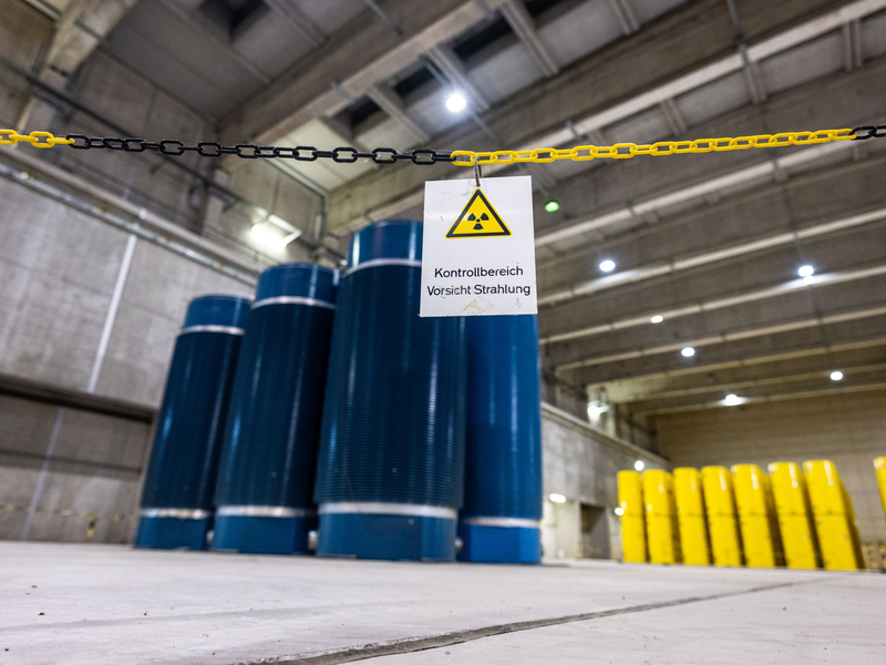 152 Castor-Behälter werden in absehbarer Zeit von Jülich ins Zwischenlager Ahaus transportiert. (Archivbild) - Foto: Guido Kirchner/dpa