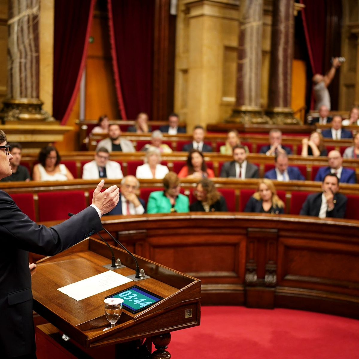 Illa wurde auch mit den Stimmen der linken moderat-separatistischen Partei ERC zum neuen Ministerpräsidenten Kataloniens gewählt. - Foto: Joan Mateu/AP/dpa