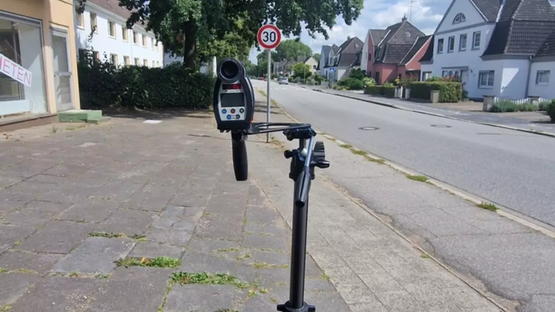 POL-NMS: 240809-3-pdnms Geschwindigkeitskontrolle in Neumünster - Bild: presseportal.de