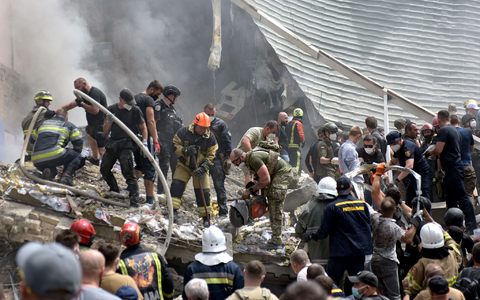 Die Genfer Konventionen verbieten Angriffe wie den auf ein Kinderkrankenhaus wie in der Ukraine. Experten sagen, es war eine russische Rakte. (Archivbild) - Foto: Ukrinform/dpa
