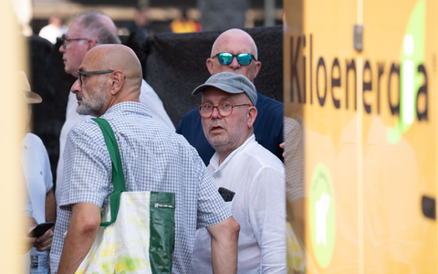 Separatistenführer Carles Puigdemont am Donnerstag bei seinem Kurzauftritt in Barcelona. Am nächsten Tag schrieb er auf X, er sei wieder in Belgien. (Archivbild) - Foto: David Zorrakino/EUROPA PRESS/dpa